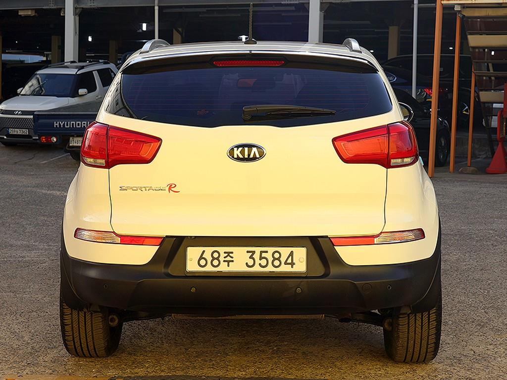 KIA Sportage - Vista 5
