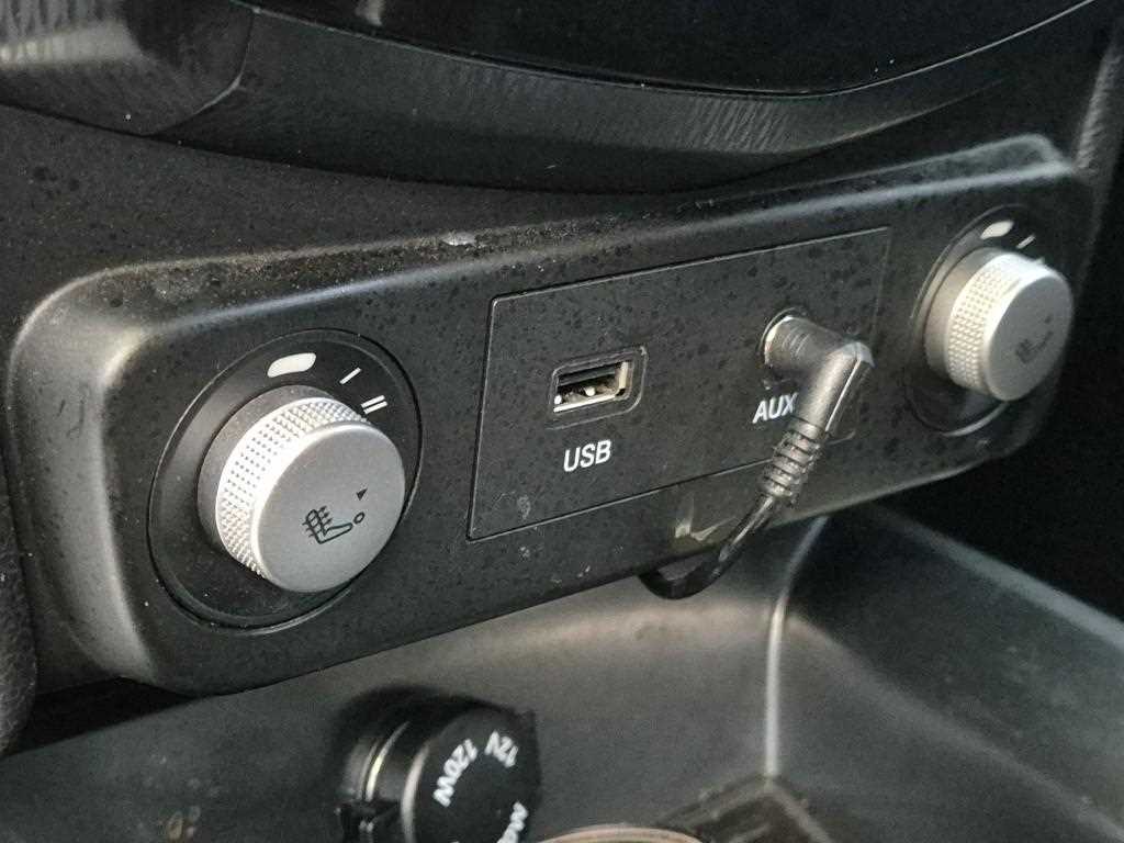 Ssangyong Tivoli 2019 Blanco - Importación desde Corea - HF Imports Iquique - Foto 17