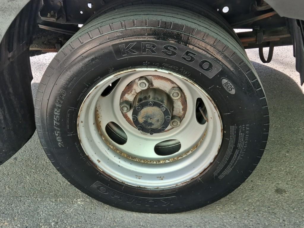 medium and large cargo truck 2014 Blanco - Importación desde Corea - HF Imports Iquique - Foto 17