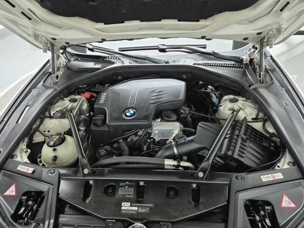 BMW 5 Series - Vista 5