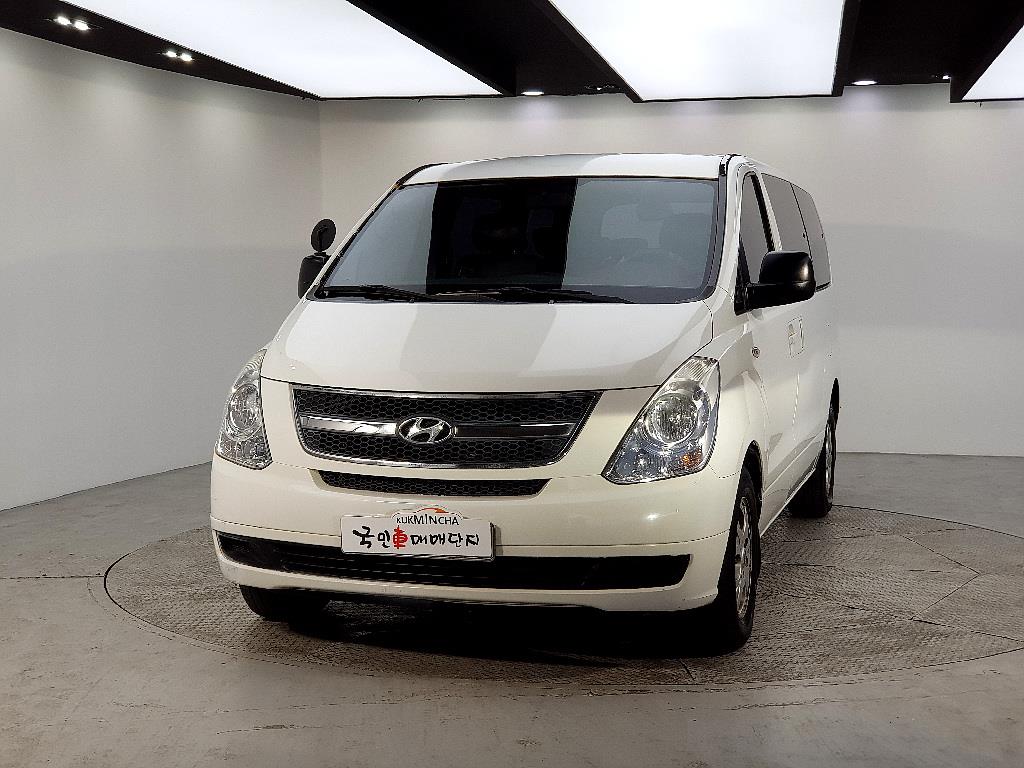 HYUNDAI Starex - Vista 2