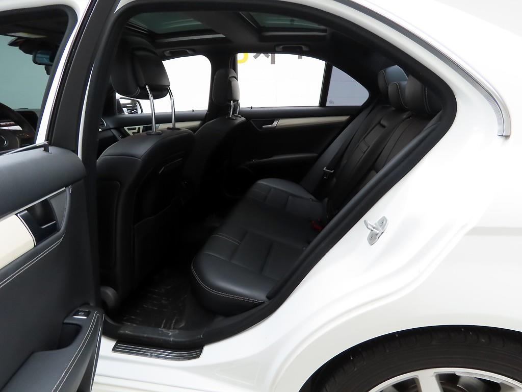 Mercedes Benz C Class 2013 Blanco - Importación desde Corea - HF Imports Iquique - Foto 14