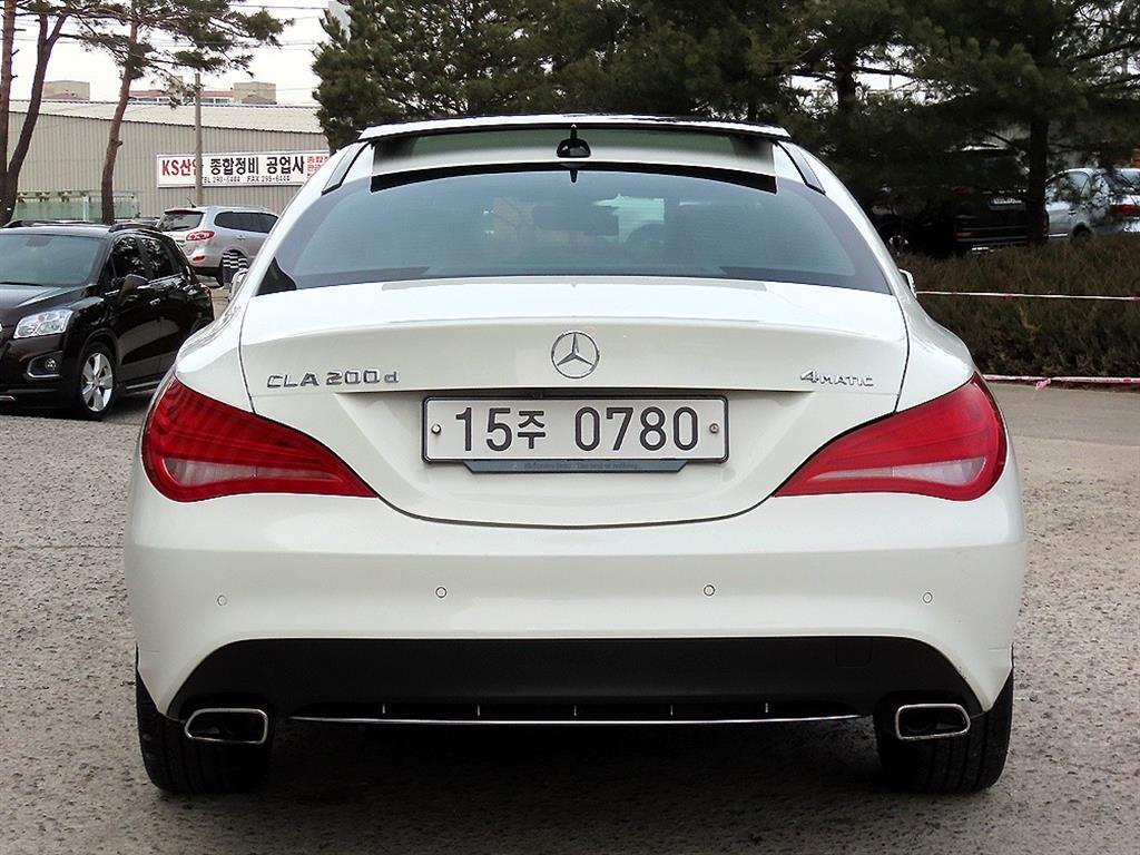 Mercedes Benz CLA Class - Vista 4