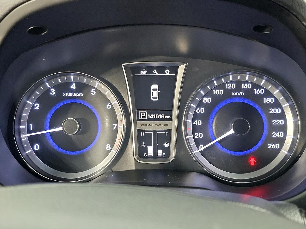 HYUNDAI Grandeur - Vista 7