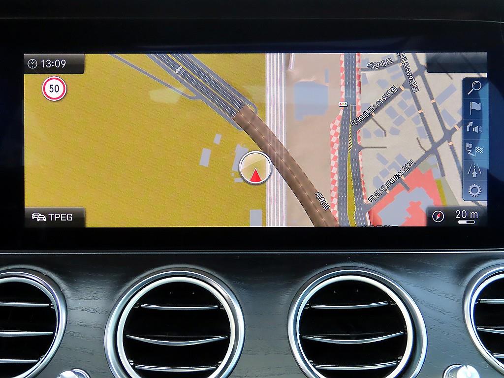 Mercedes Benz E class 2017 Negro - Importación desde Corea - HF Imports Iquique - Foto 14