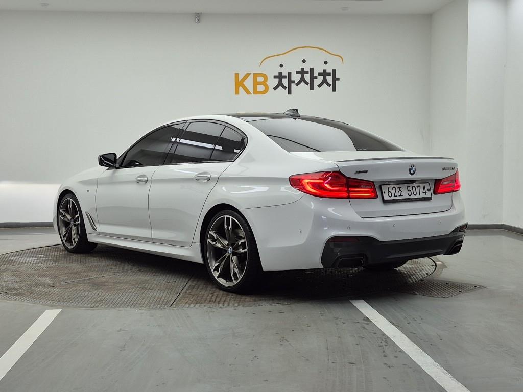 BMW 5 Series - Vista 3