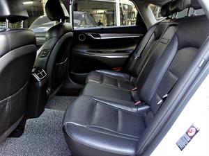 HYUNDAI Grandeur - Vista 12