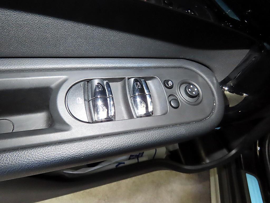 Mini Countryman 2022 Negro - Importación desde Corea - HF Imports Iquique - Foto 13