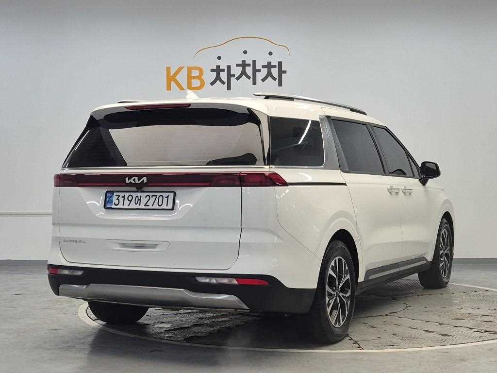 KIA Carnival - Vista 3