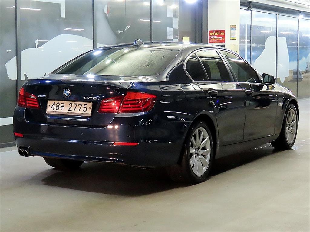 BMW 5 Series - Vista 4
