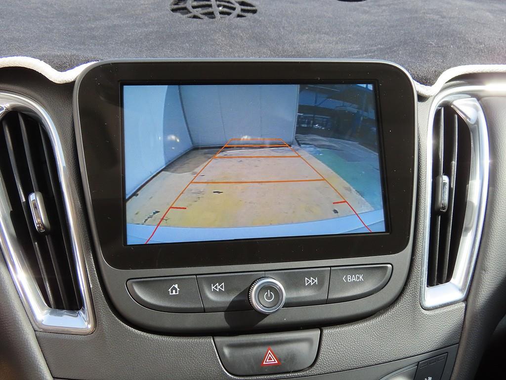 Chevrolet Malibu - Vista 10