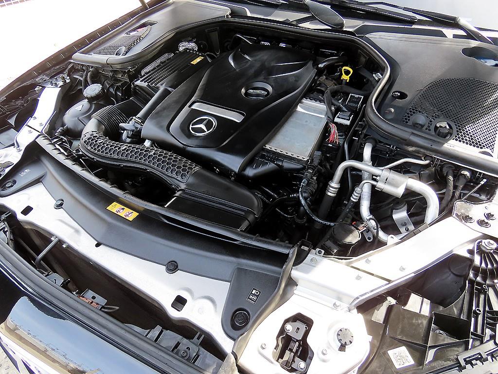 Mercedes Benz E class 2017 Negro - Importación desde Corea - HF Imports Iquique - Foto 19