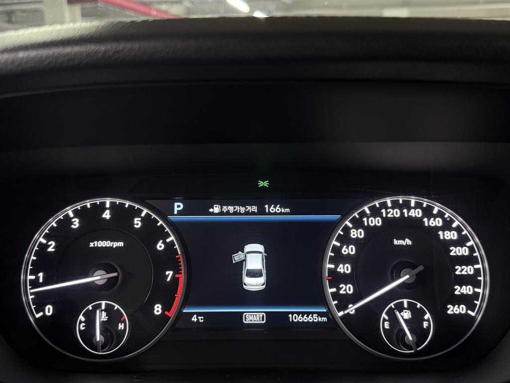 Genesis EQ900 - Vista 12