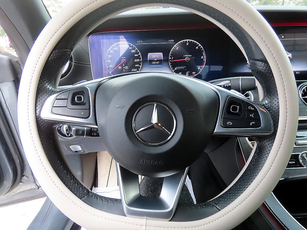 Mercedes Benz E class - Vista 8