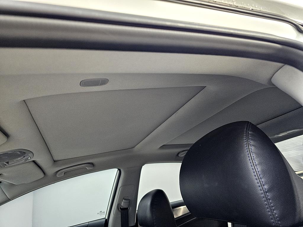 HYUNDAI Sonata - Vista 12