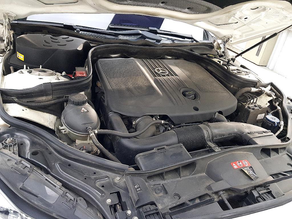 Mercedes Benz E class - Vista 6