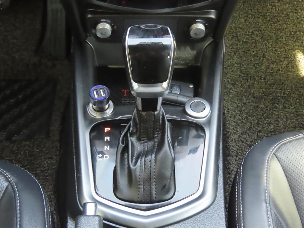 Ssangyong Tivoli 2019 Blanco - Importación desde Corea - HF Imports Iquique - Foto 12