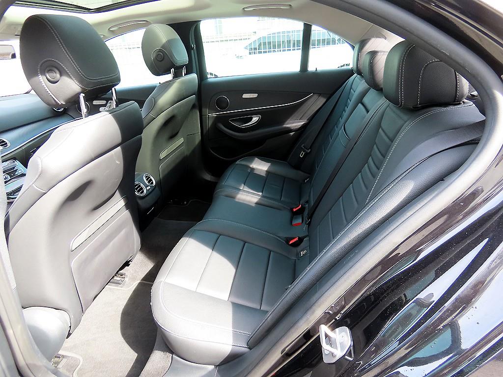 Mercedes Benz E class - Vista 6