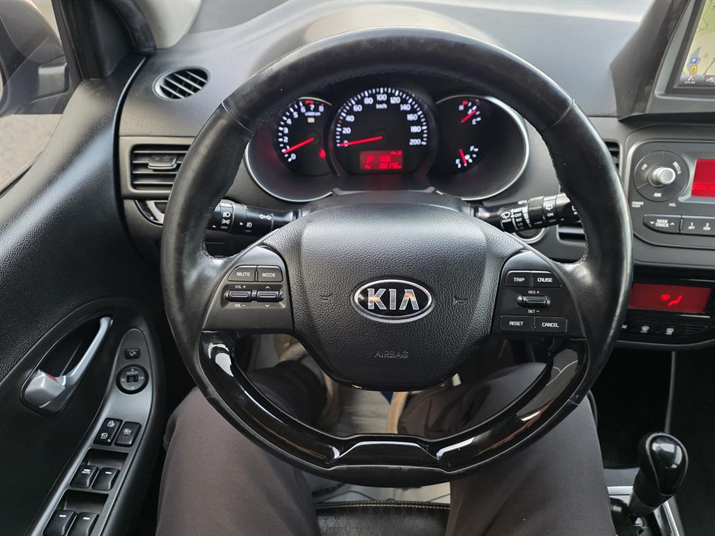 KIA Morning - Vista 11