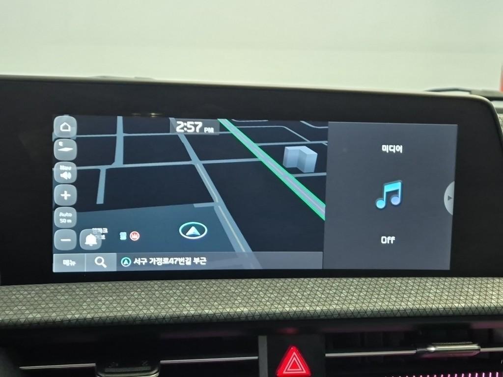 KIA EV6 2022 Blanco - Importación desde Corea - HF Imports Iquique - Foto 13