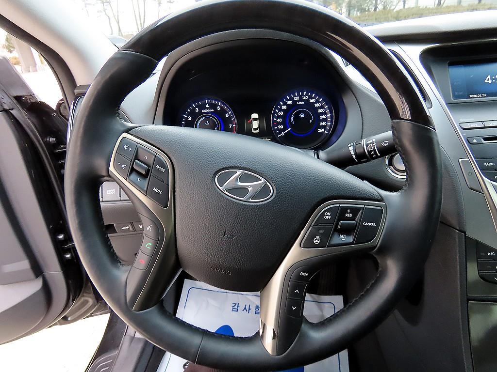 HYUNDAI Grandeur - Vista 8