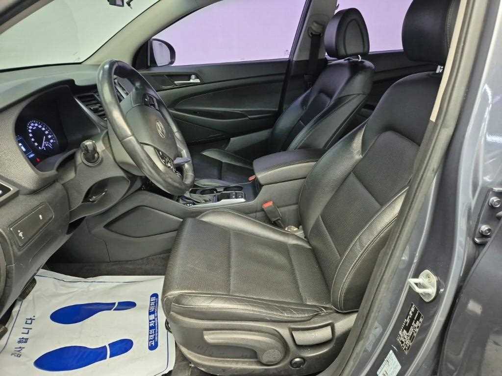 HYUNDAI Tucson - Vista 11