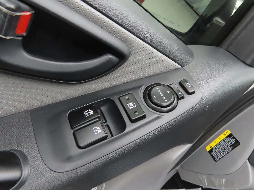 HYUNDAI Starex 2021 Blanco - Importación desde Corea - HF Imports Iquique - Foto 15