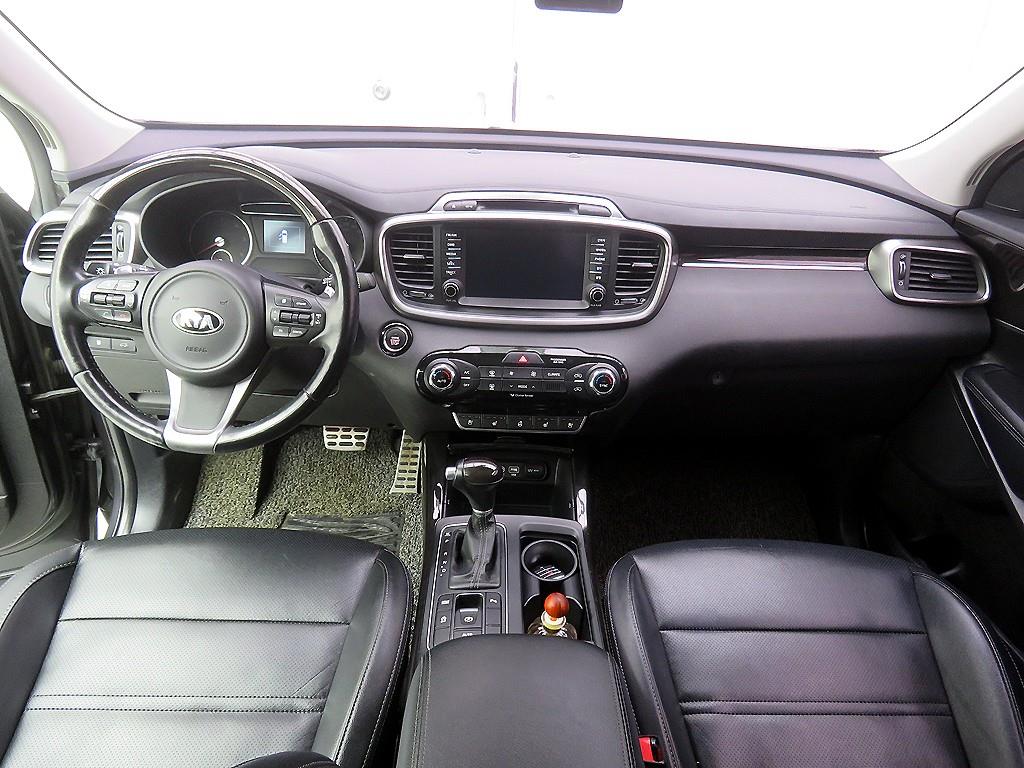 KIA Sorento - Vista 9