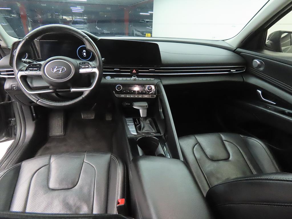 HYUNDAI Avante - Vista 7