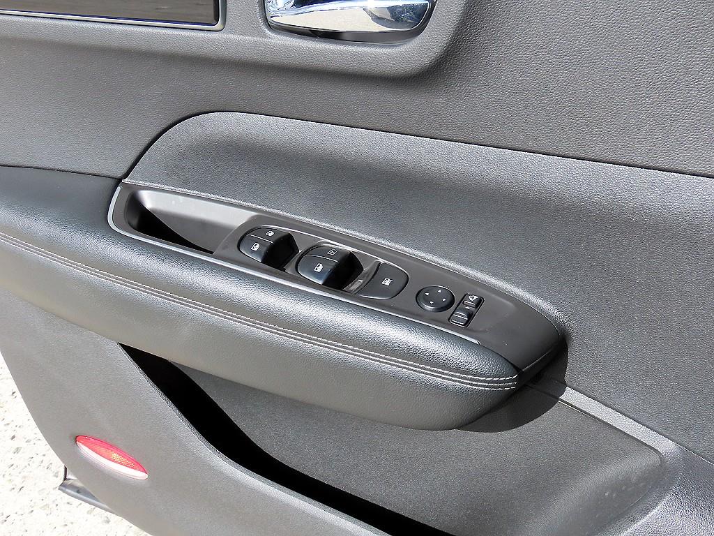 SAMSUNG QM6 - Vista 11