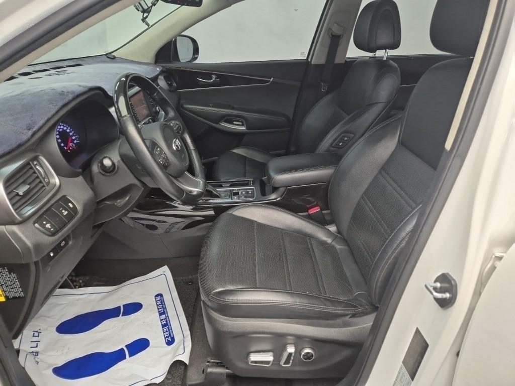 KIA Sorento - Vista 11