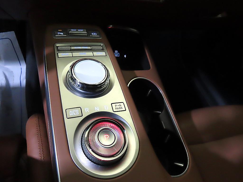 Genesis GV70 - Vista 12