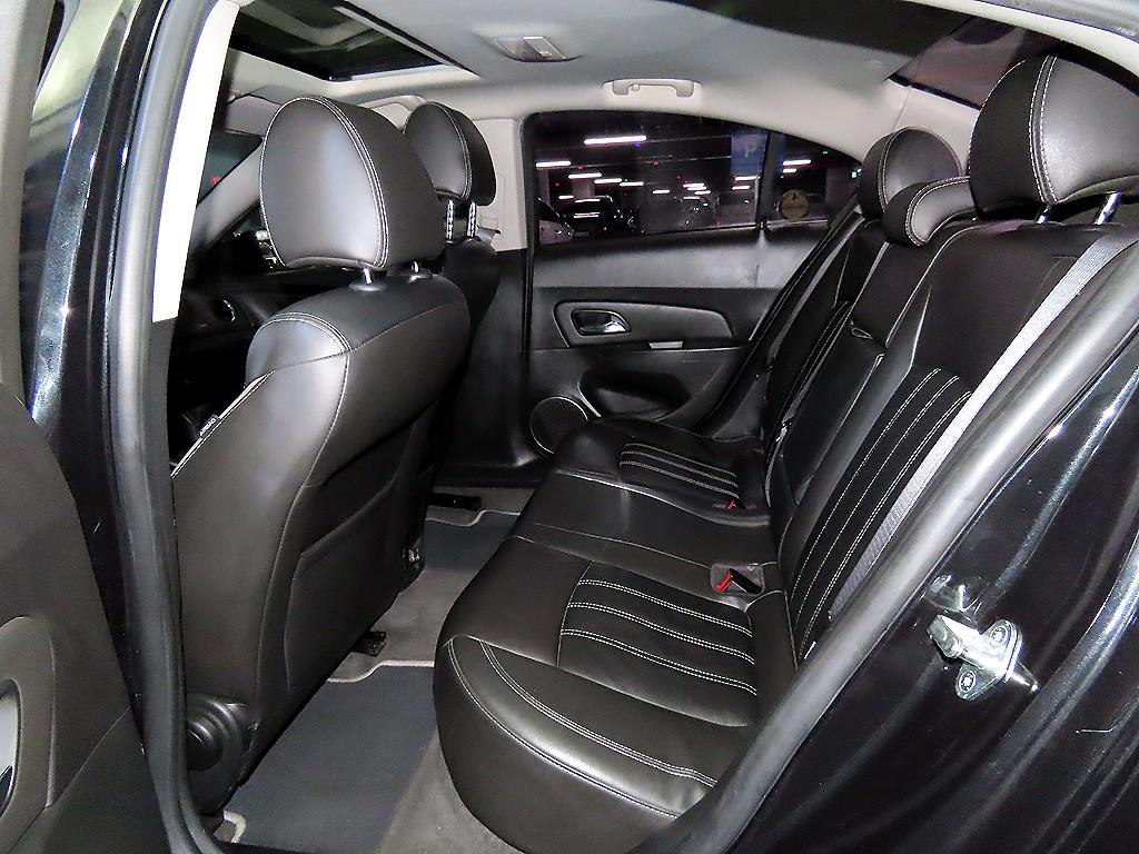 Chevrolet Cruise - Vista 7