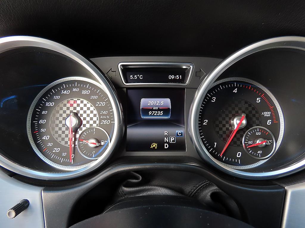 Mercedes Benz GLE Class - Vista 9