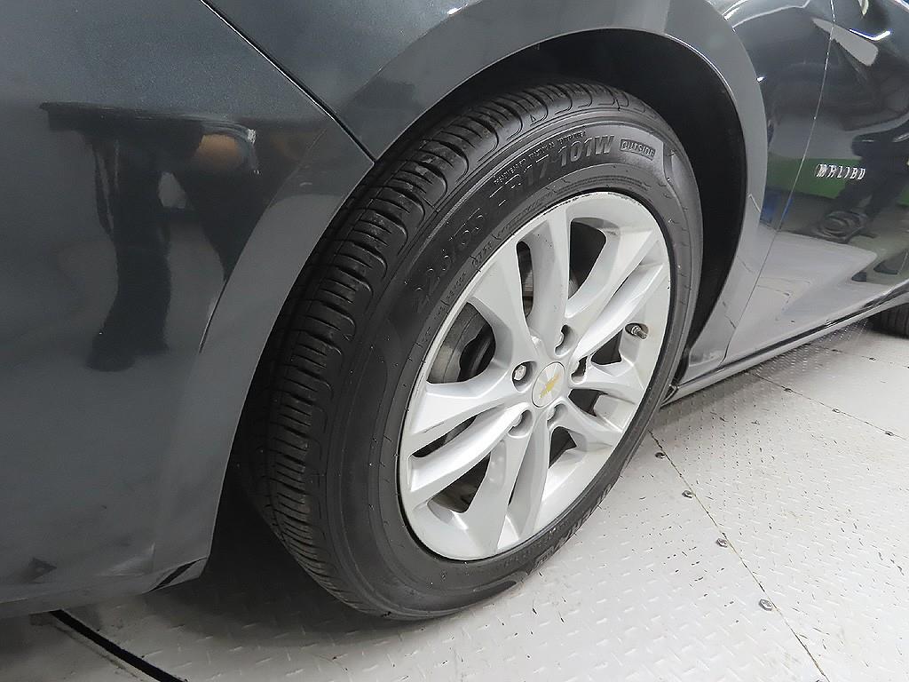 Chevrolet Malibu - Vista 9