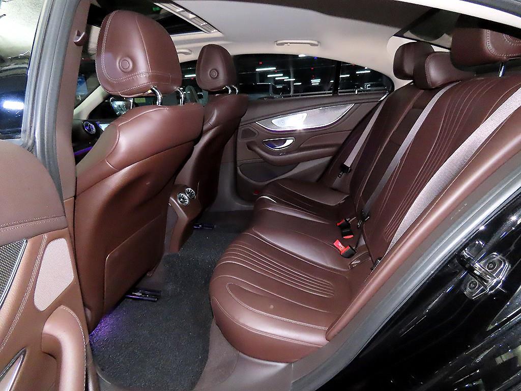 Mercedes Benz CLS Class - Vista 7