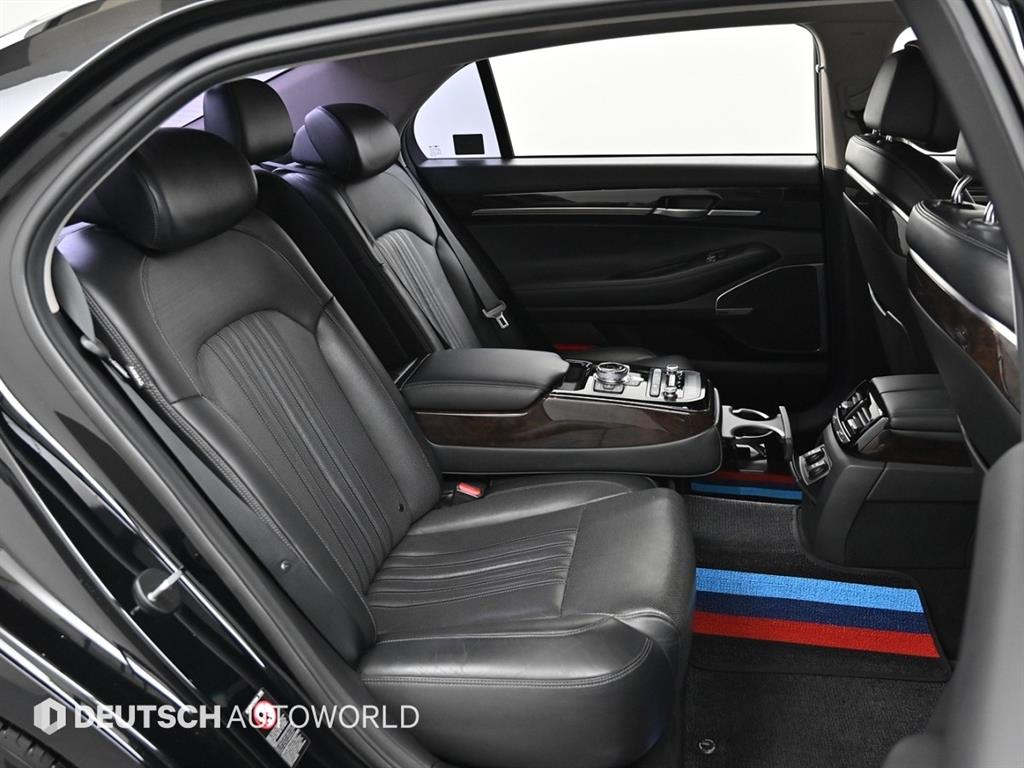 Genesis EQ900 - Vista 12