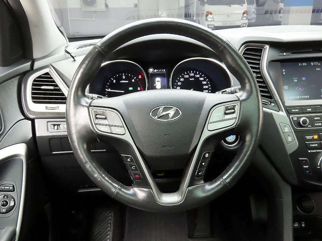 HYUNDAI Santa Fe - Vista 7