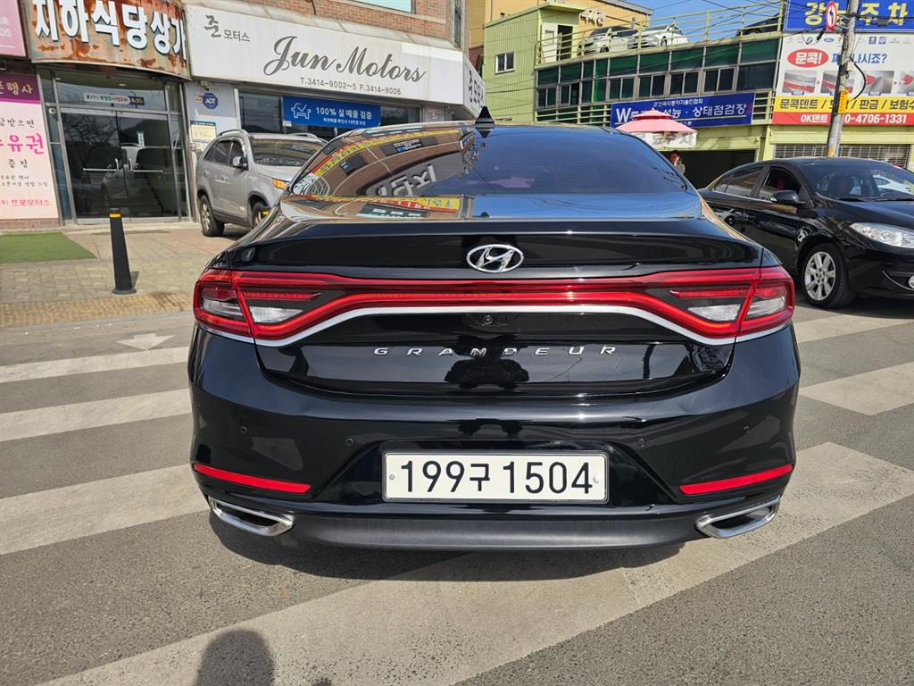 HYUNDAI Grandeur - Vista 5