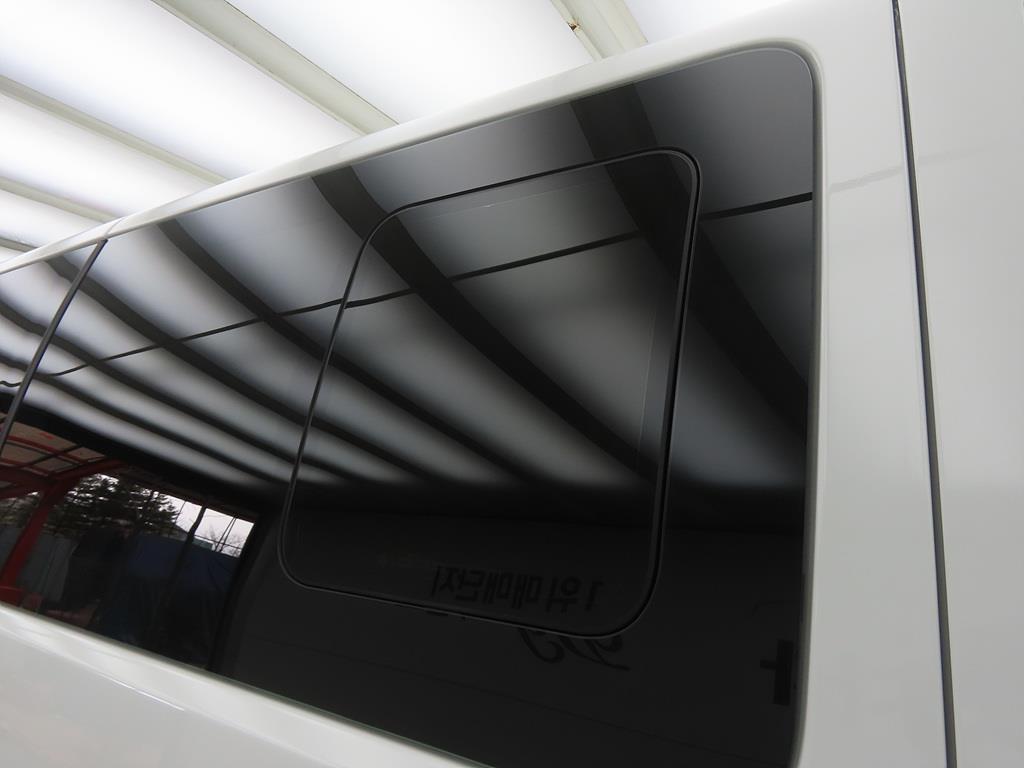 HYUNDAI Starex 2021 Blanco - Importación desde Corea - HF Imports Iquique - Foto 17