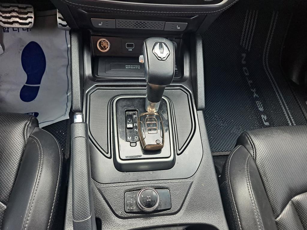 Ssangyong Rexton - Vista 10