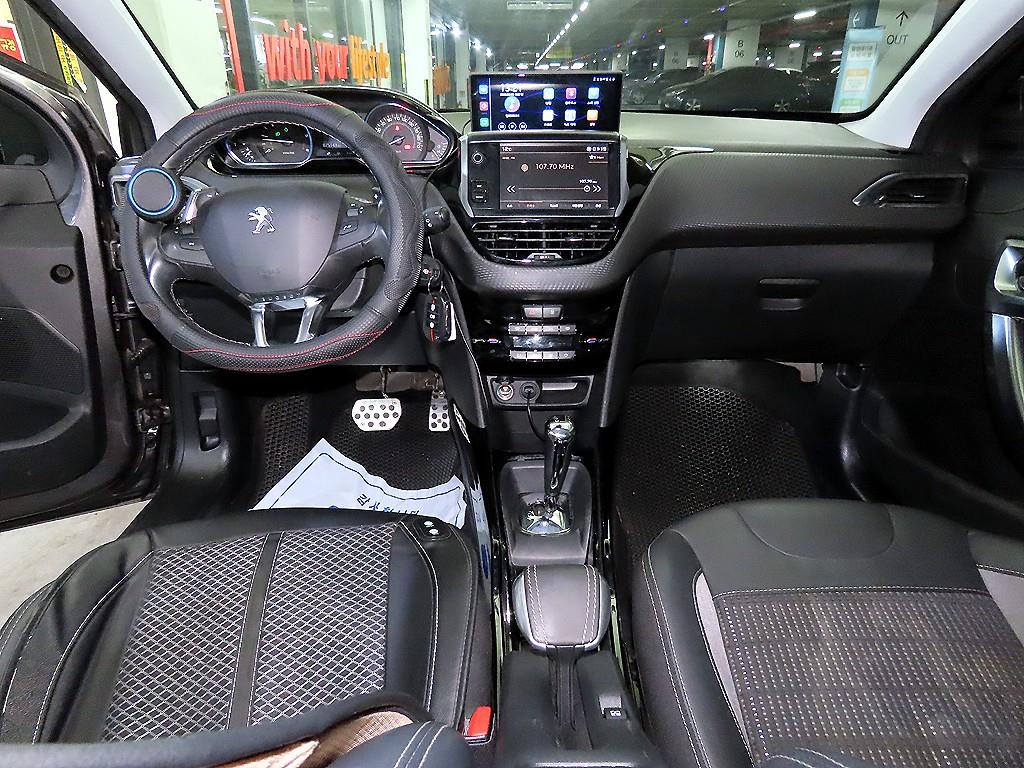 Peugeot 2008 - Vista 10