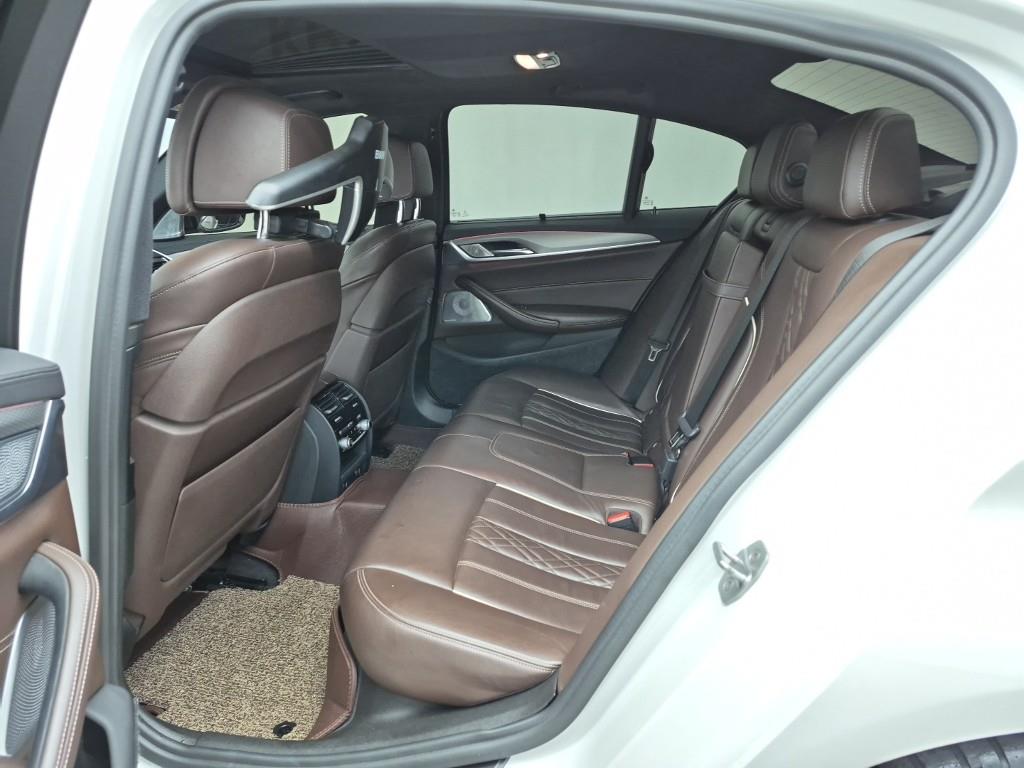 BMW 5 Series - Vista 12