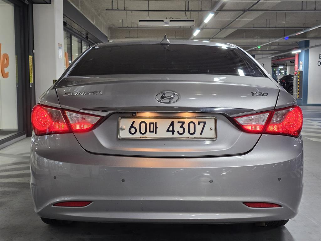 HYUNDAI Sonata - Vista 5