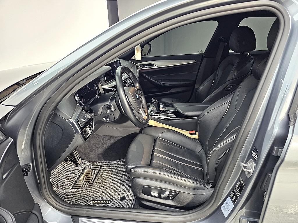 BMW 5 Series - Vista 8