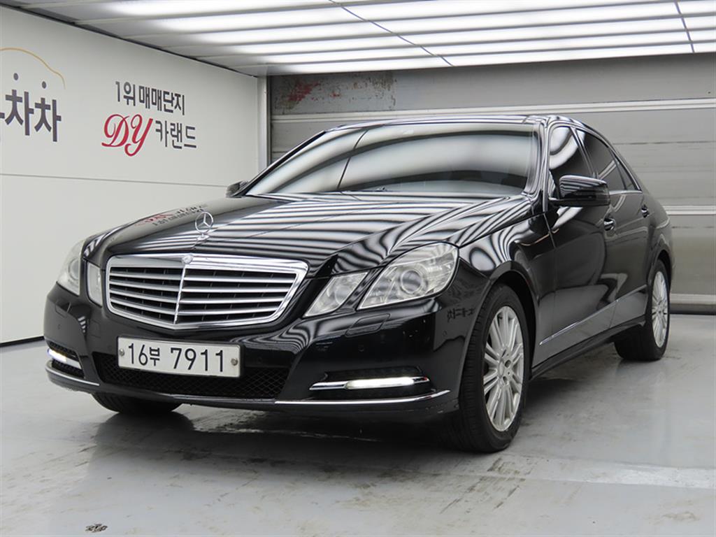 Mercedes Benz E class 2011 Negro - Importación desde Corea - HF Imports Iquique - Foto 1
