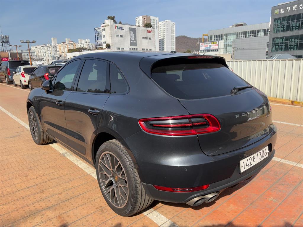 Porsche Macan - Vista 2