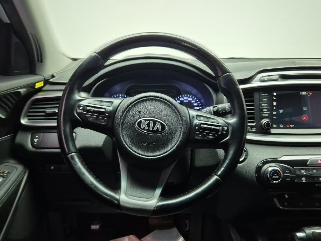 KIA Sorento - Vista 9