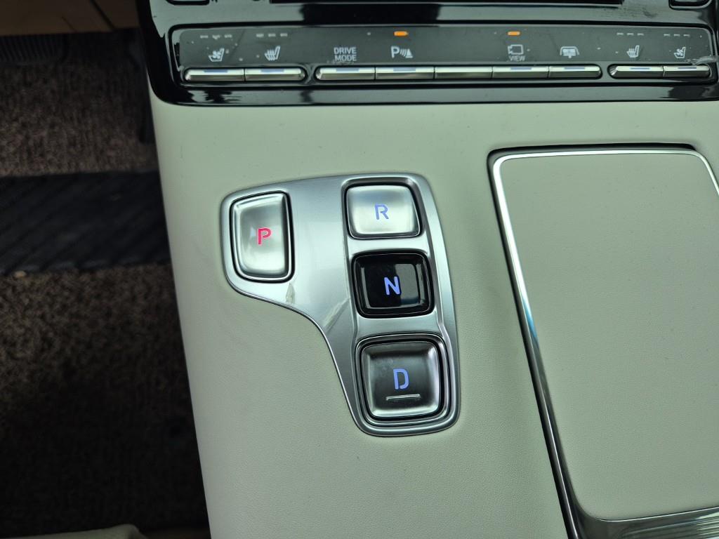 HYUNDAI Grandeur - Vista 8