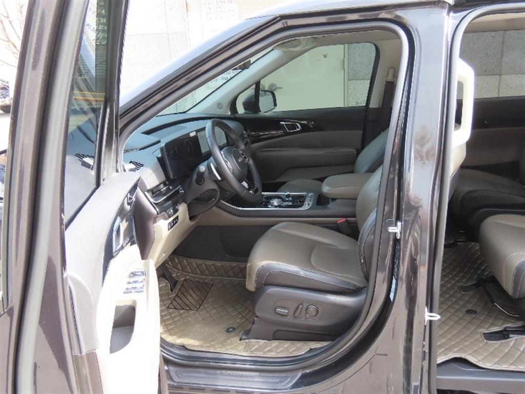 KIA Carnival 2025 Gris - Importación desde Corea - HF Imports Iquique - Foto 13